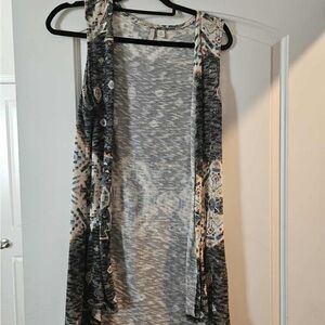 Sleeveless Patterned Cardigan